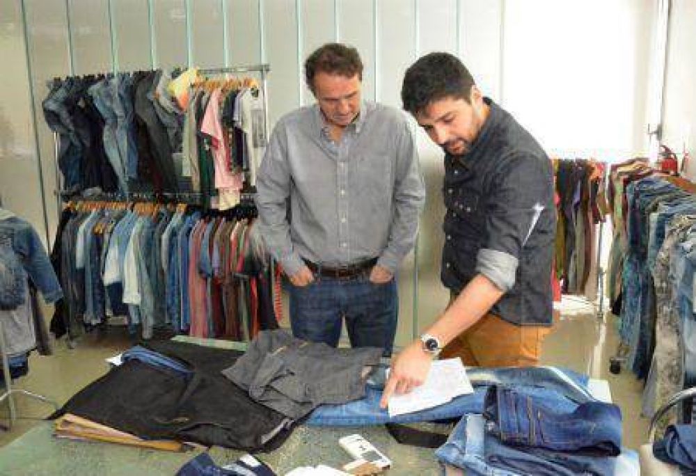 Katopodis visit� empresas para impulsar la actividad industrial en San Mart�n
