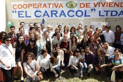 La Ciudad entreg� viviendas a 31 familias
