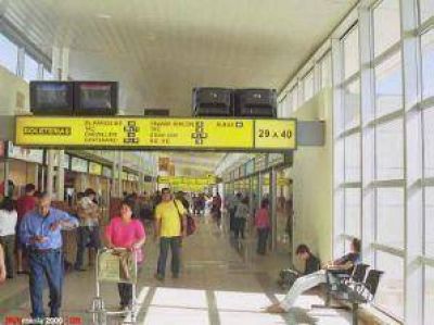 ETON: Prorrogan el contrato por seis meses m�s a Parada Liniers