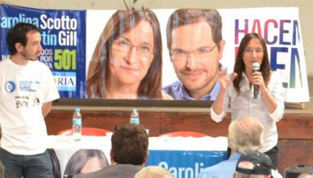 Debaten Aguad-Scotto y la gente pregunta