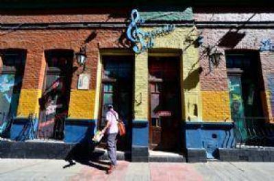 Clausuran local nocturno por funcionar mientras era refaccionado