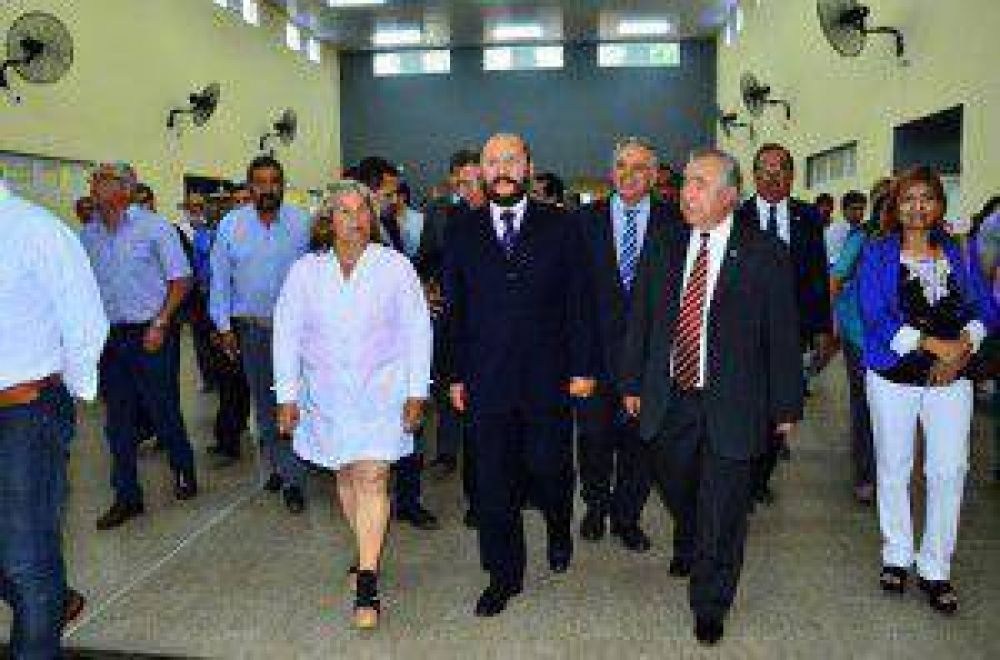 Instan a no naturalizar las obras para garantizar que contin�e el progreso