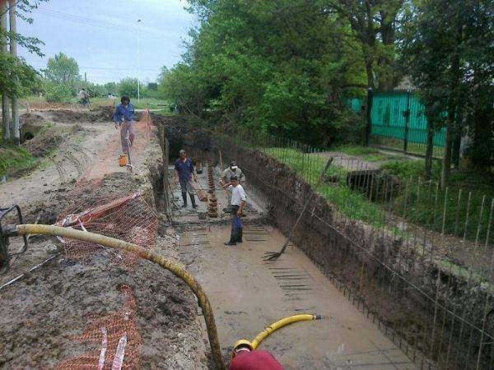 Sigue en marcha la red de agua potable para Vicente Casares