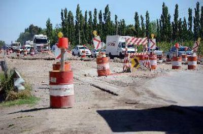 Obras lent�simas y tr�nsito ca�tico en la Ruta 22