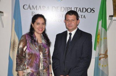 Proponen regular el tratamiento period�stico de la violencia de g�nero en medios de comunicaci�n