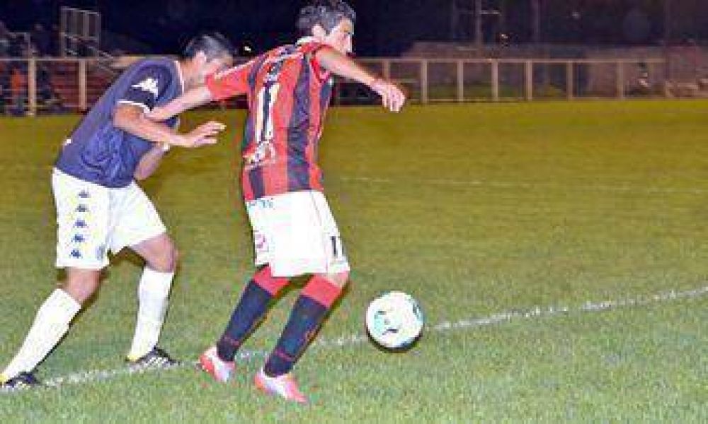 Douglas hizo el gasto pero s�lo pudo empatar con Independiente Rivadavia
