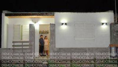 Asaltaron a una pareja en su casa