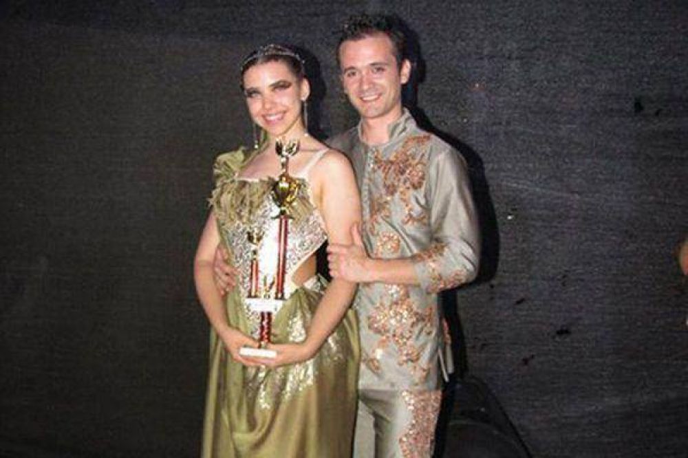 Joven bailarina santiague�a obtuvo el primer puesto en certamen regional de bachata