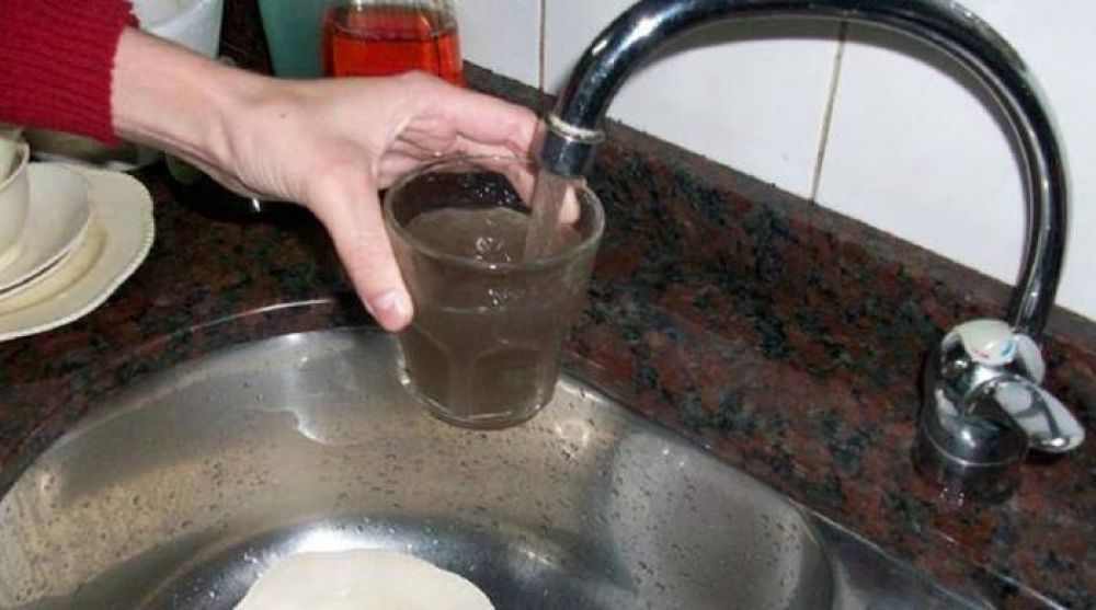 Multan a ABSA por la mala calidad del agua, deber� pagar 200 mil d�lares