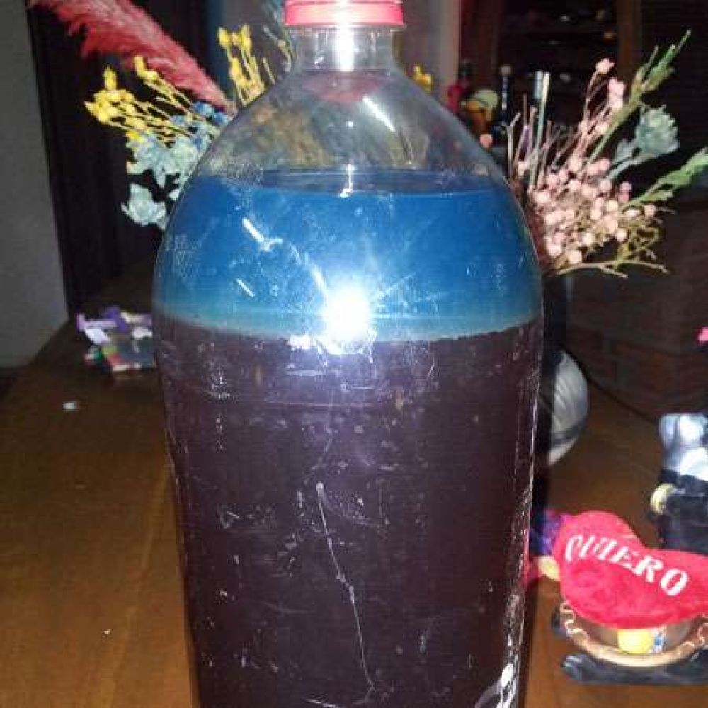 Denuncia que le cargaron agua en una estaci�n de servicio de Portezuelo