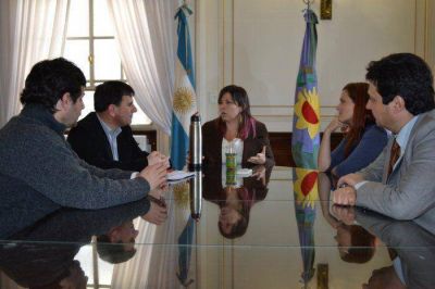 Por Informaci�n sobre Cr�ditos del C.F.I., se reunieron la Ministra Batakis y Hern�n Bertellys