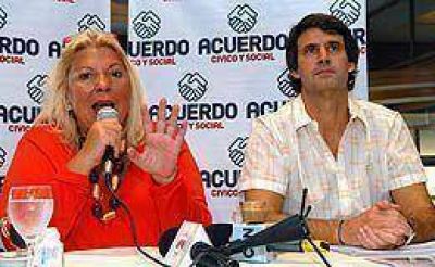 Carri� se aleja de Cobos y dice que en 2011 no entregar� "la causa a un dirigente con buena imagen" 