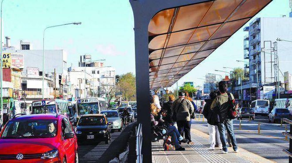  A lo Macri, los Bruera quieren un Metrobus para La Plata