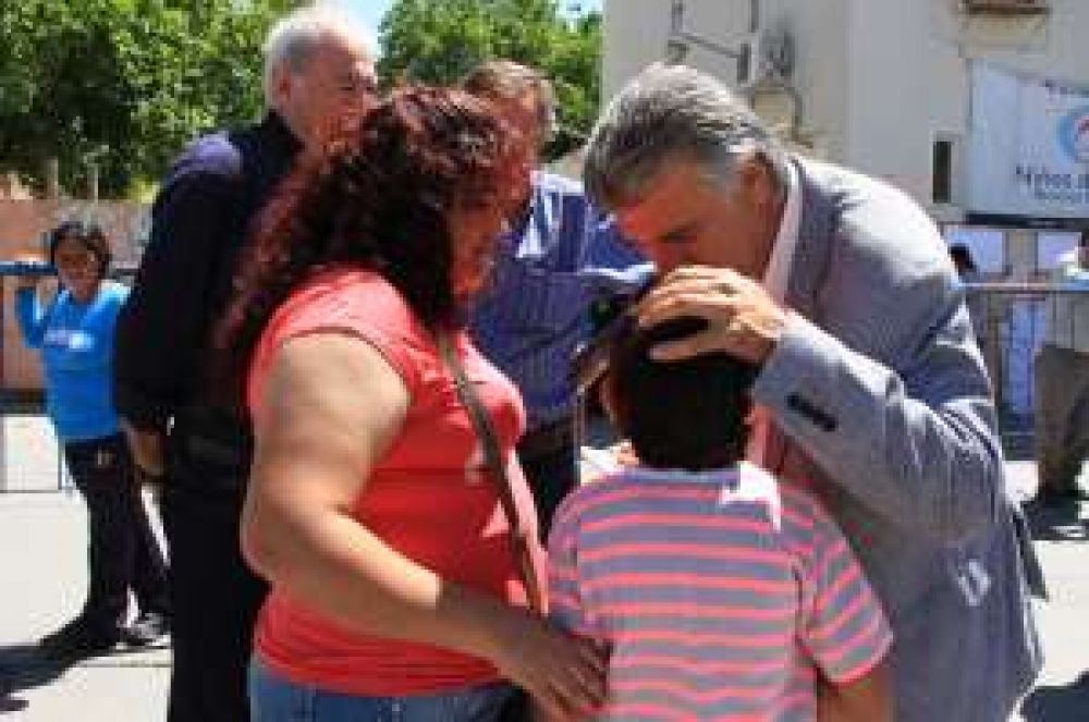Gioja ya no tiene fiebre y Tomas regres� a su casa