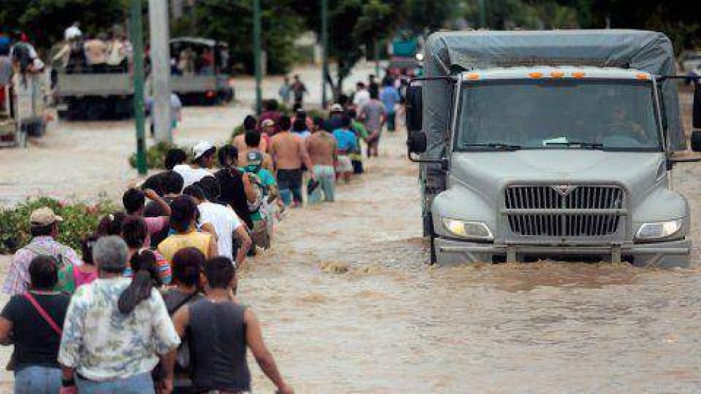 Raymond amenaza las costas de M�xico
