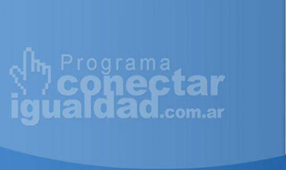 El estado nacional entrega notebooks a estudiantes universitarios marplatenses