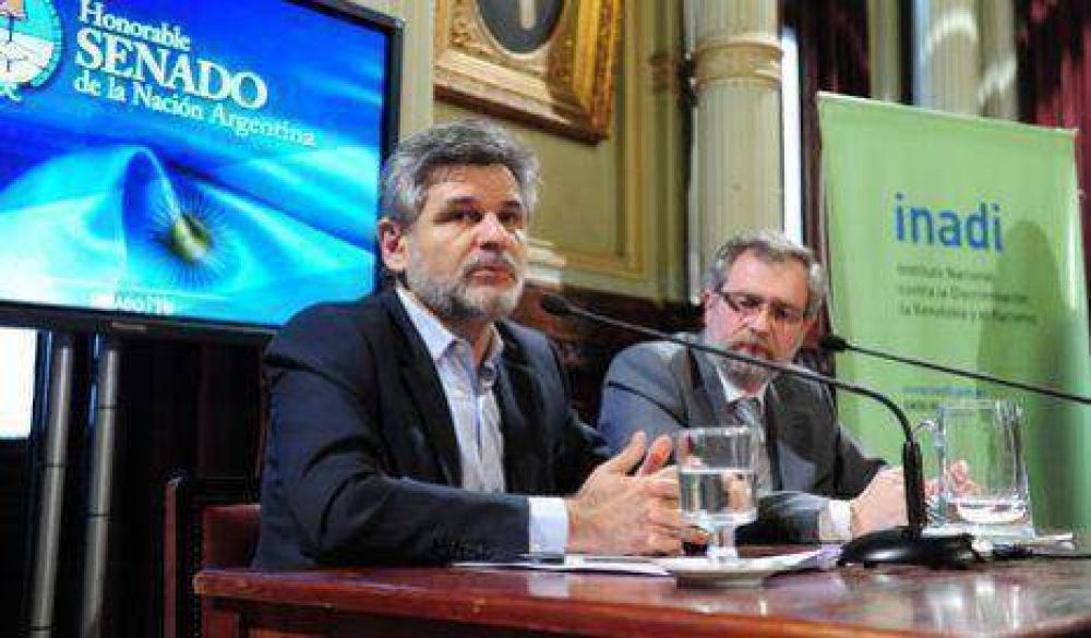 Filmus con un proyecto contra la discriminaci�n