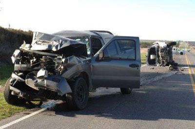 Triple choque entre dos camionetas y un cami�n en la Ruta 35: cuatro heridos