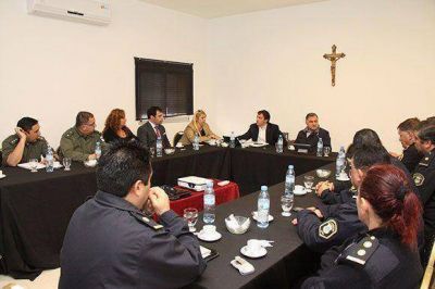 Pereyra se reuni� con las fuerzas de seguridad y la justicia