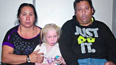 La nena encontrada con gitanos en Grecia no figura en la lista de Interpol