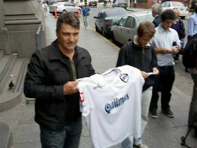 Giunta firm� el contrato