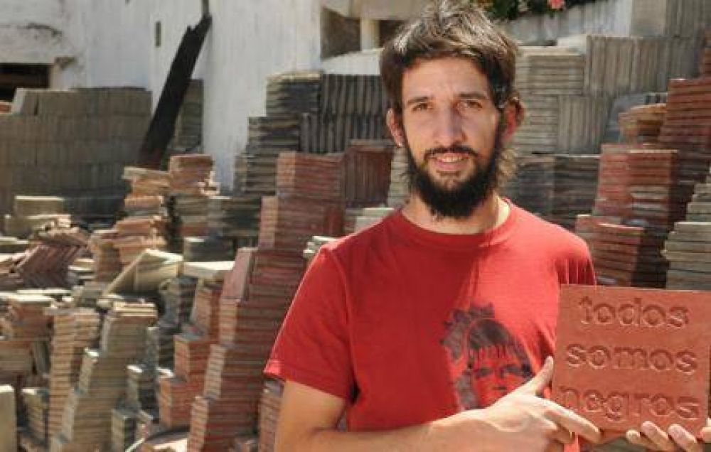 Mosaicos contra el pisoteo discriminador