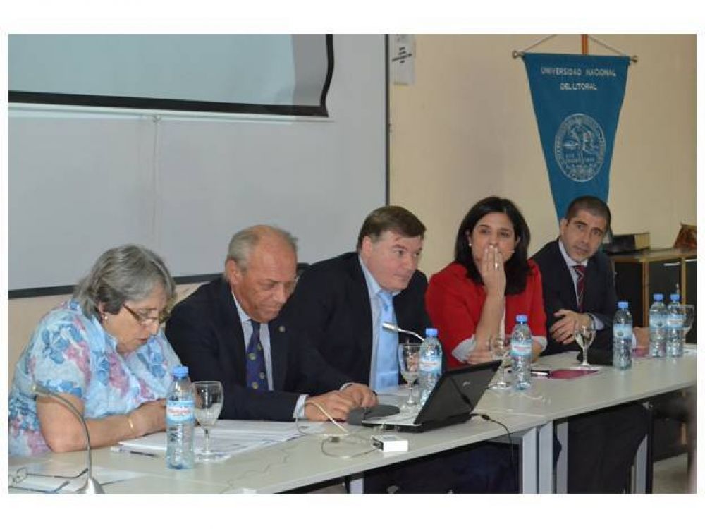 La Facultad de Ciencias M�dicas tiene su primera decana electa