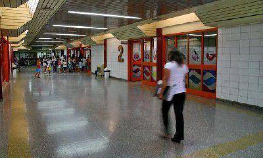 Denuncian el incumplimiento de cirug�as programadas en el Notti