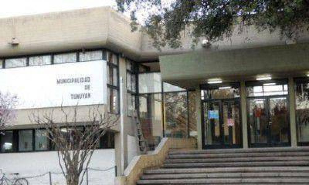 El inspector municipal detenido en un prost�bulo de Tunuy�n est� acusado por trata de personas