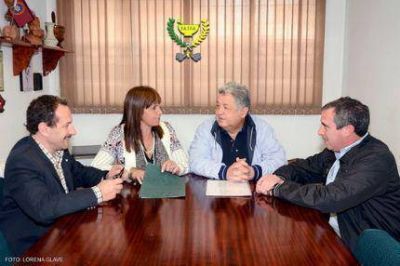Automedicaci�n y trabajo no registrado, los temas principales del 58� congreso de farmac�uticos