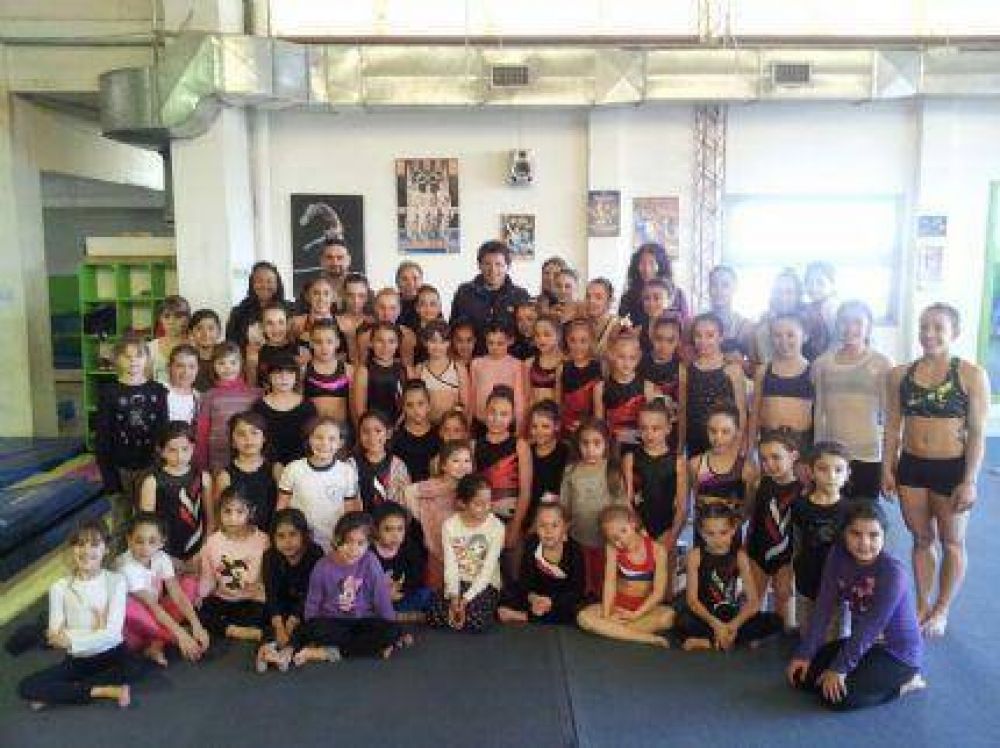 Curuchet con aportes a escuelas, deportistas y jubilados