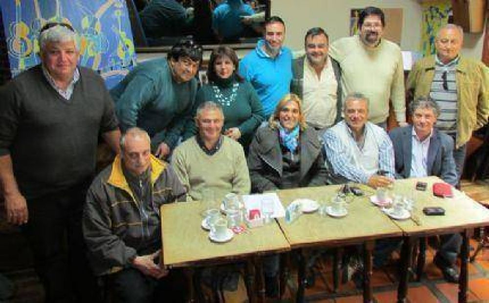 Vilma suma apoyo de diferentes sindicatos marplatenses