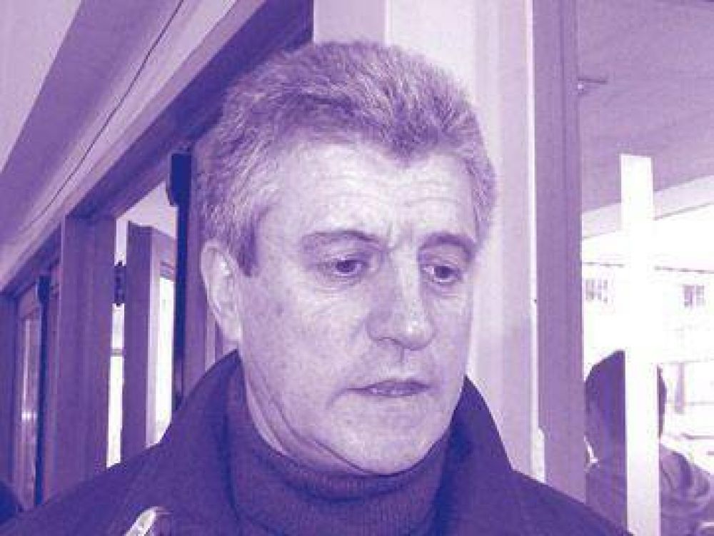 �Eliceche no deja el gabinete�