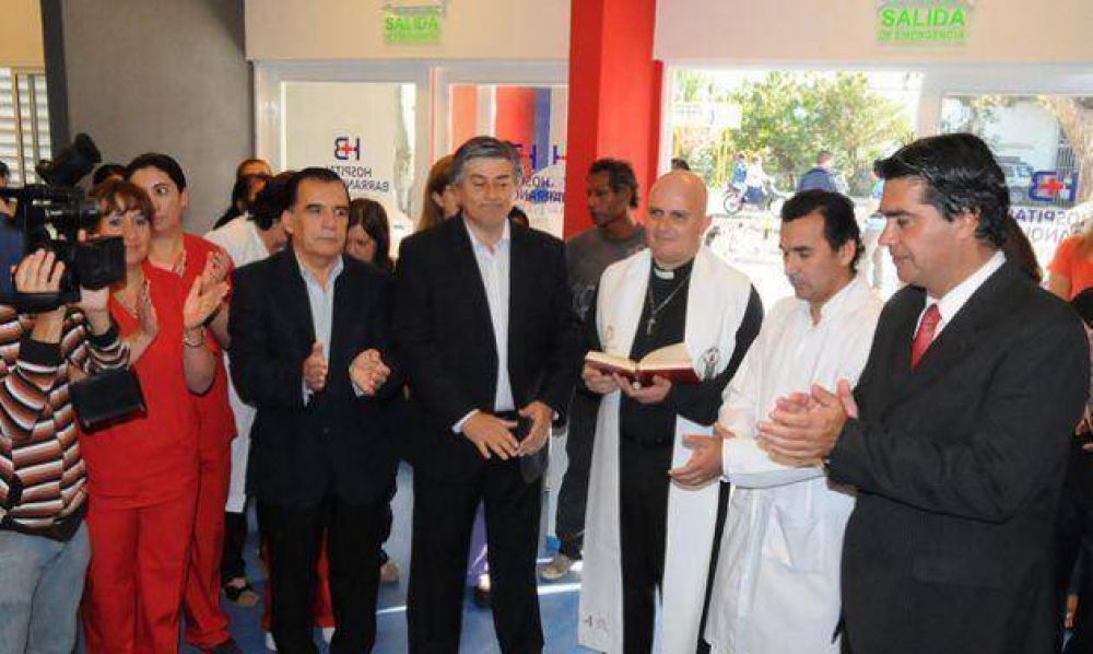 Quedaron habilitados todos los servicios y el hospital de Barranqueras funciona a pleno
