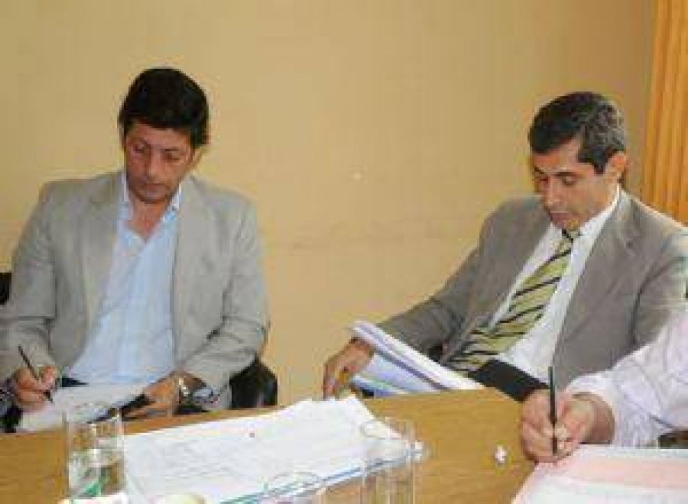 El Gobierno busca 200 millones en la banca para financiar la obra p�blica