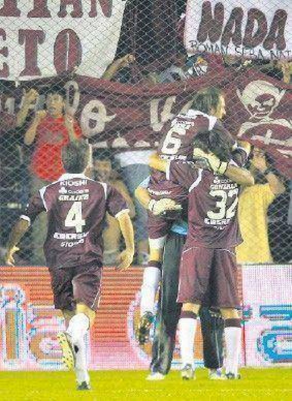 El �xito que se celebr� en la cancha y se goz� en las tribunas