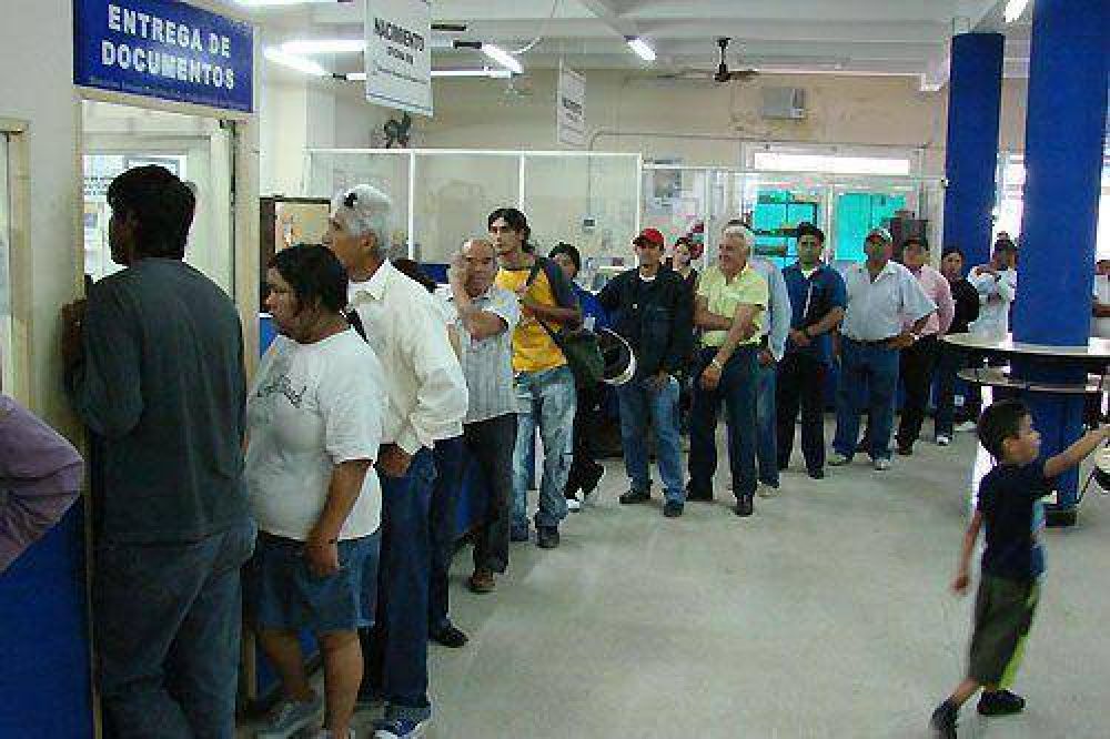 El Registro Civil ampli� los horarios de entrega de documentos