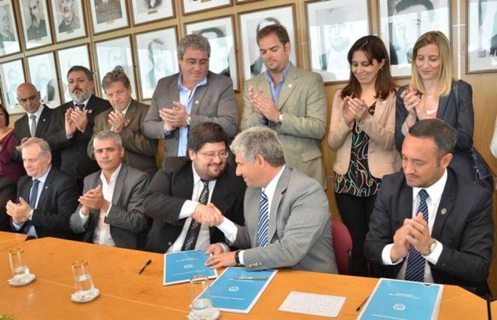 Dar�n apoyo escolar a dos mil alumnos del nivel secundario
