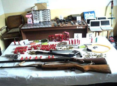 Secuestran en Fraile armas y municiones