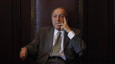 Gandur presidir� la Corte Suprema hasta el 2015