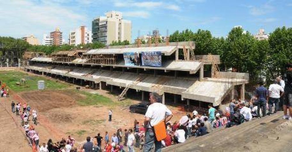 Se aprob� �Comisi�n Fiscalizadora� por la venta de los 25 lotes