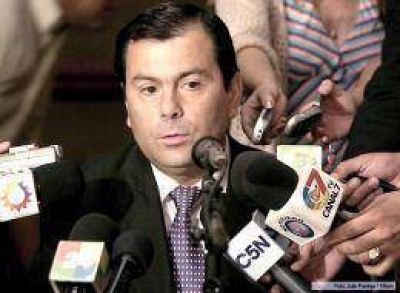 Zamora confirm� que el domingo se elegir� todo menos gobernador y vice tras la cautelar de la Corte