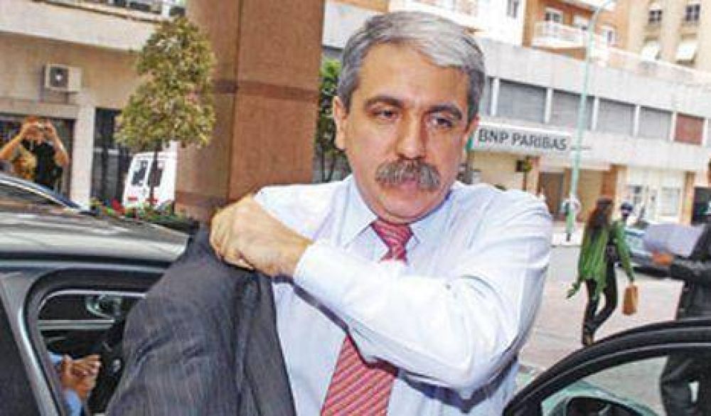 Desaf�an a Macri a hacer una rinoscop�a