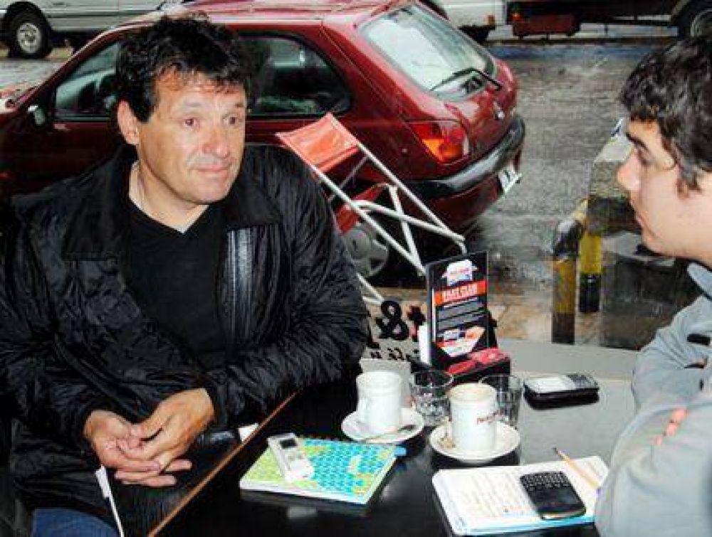 Juan Curuchet: �Soy un pol�tico a futuro, no quiero decirle a la sociedad lo que no soy�