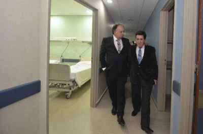 D�az P�rez asisti� a la inauguraci�n de la instituci�n m�dica de mediana complejidad