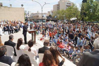 Se realiz� el acto oficial por el 159� aniversario de Chivilcoy con la presencia del ministro Florencio Randazzo 