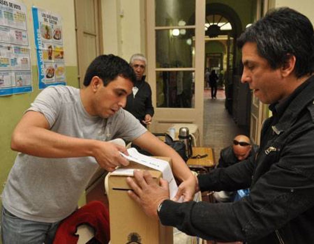 Unos 2.400 efectivos custodiarn las elecciones legislativas del 27