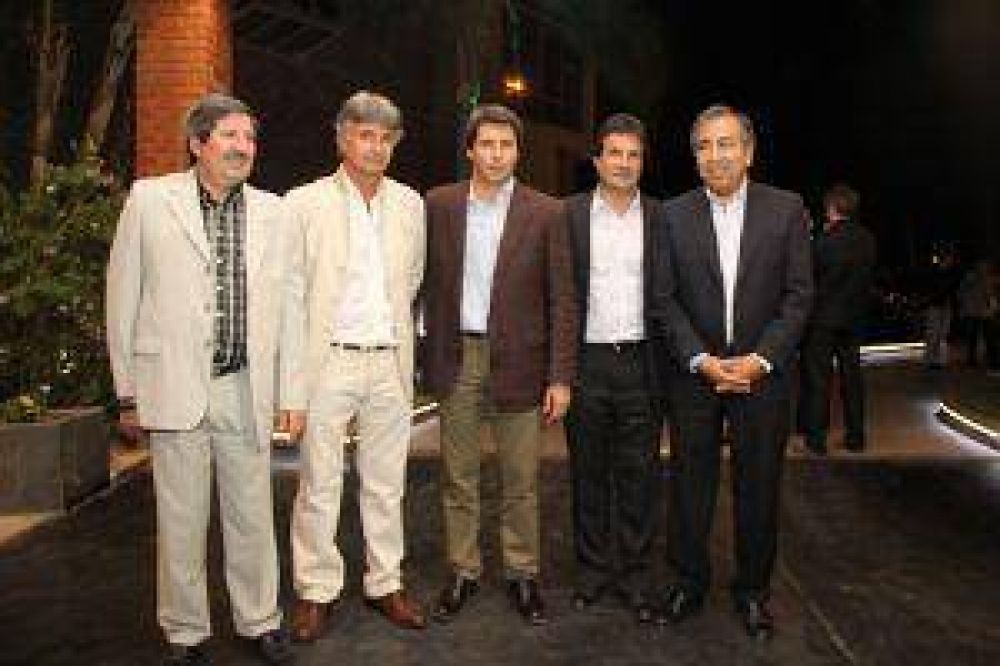 Plaza hotelera en ascenso: Presentaron un nuevo emprendimiento en la provincia