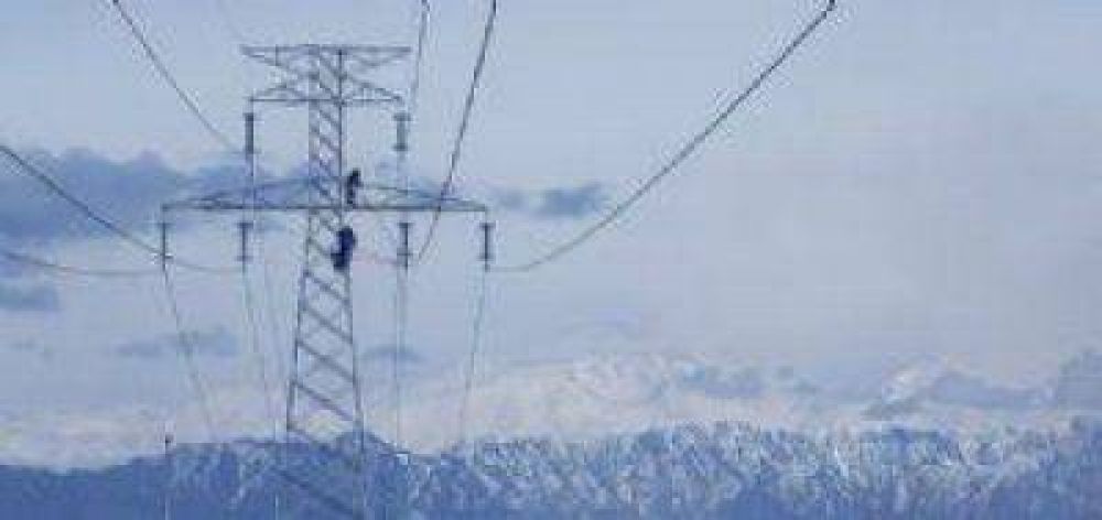 Analizan reclamar a Disto Cuyo por la falla que dej� sin luz a San Juan