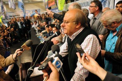 Di Pierro: �No vamos a tolerar que los que viven del caos no nos dejen ordenar la ciudad�